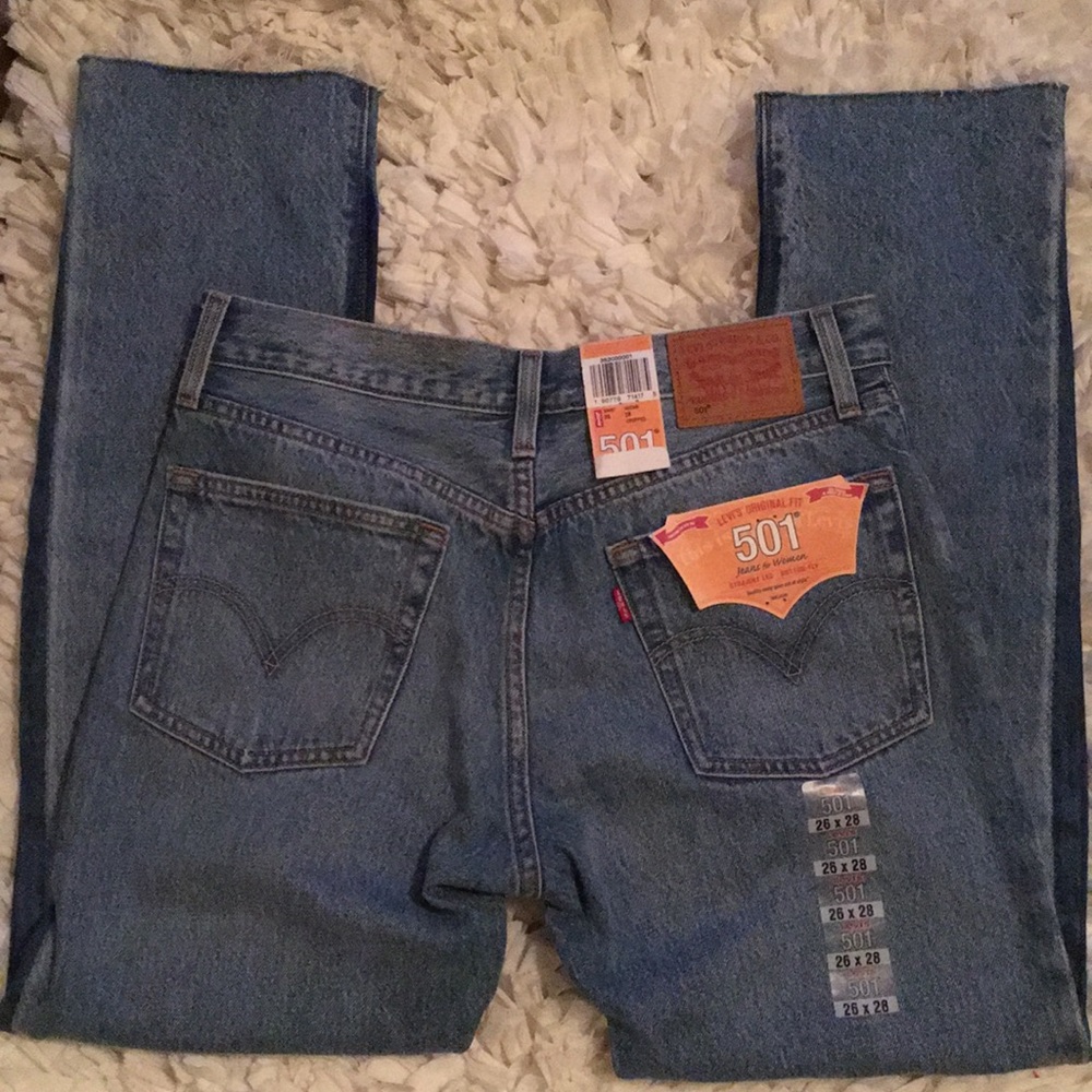 Levi’s 501 Button Fly Jeans - Picture 6 of 8